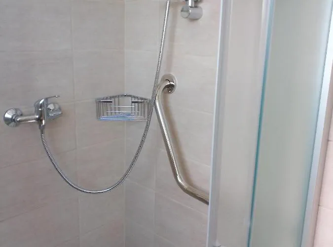 Athena - Sportovni Areal 3* Nova Vcelnice