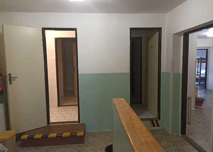 Athena - Sportovni Areal 3* Nova Vcelnice